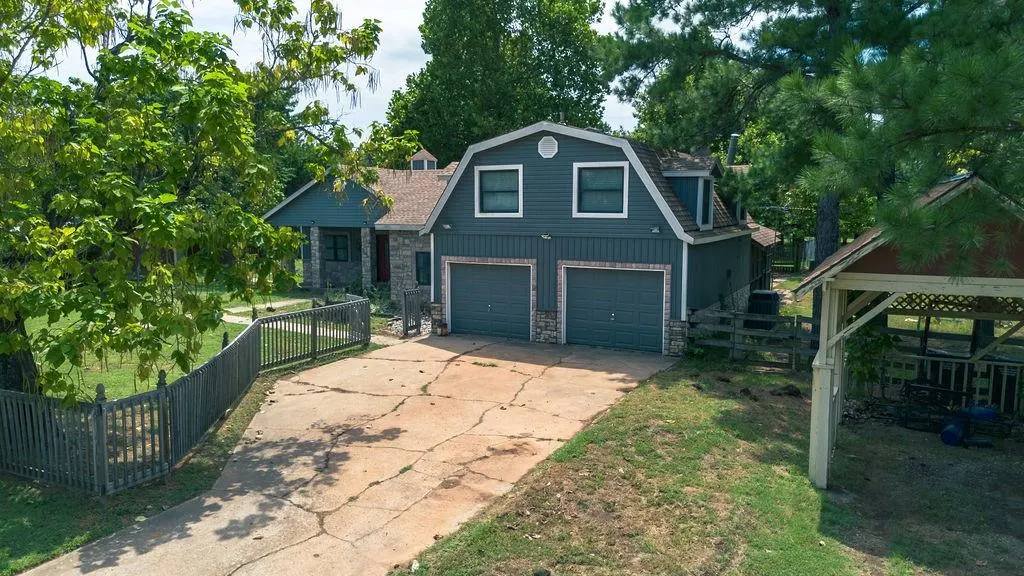 Front exterior — 331299 E 875 Road, Wellston, OK 74881