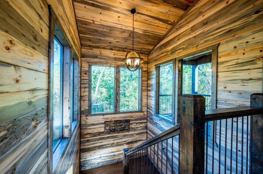 Photo 12 — 875 N Lukfata Trail Road, Broken Bow, OK 74728