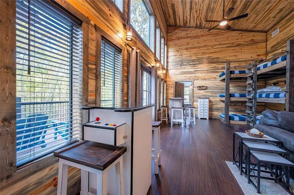 Photo 14 — 875 N Lukfata Trail Road, Broken Bow, OK 74728