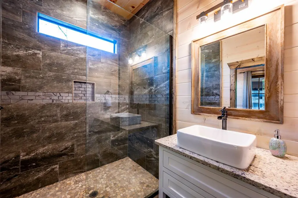 Photo 29 — 875 N Lukfata Trail Road, Broken Bow, OK 74728