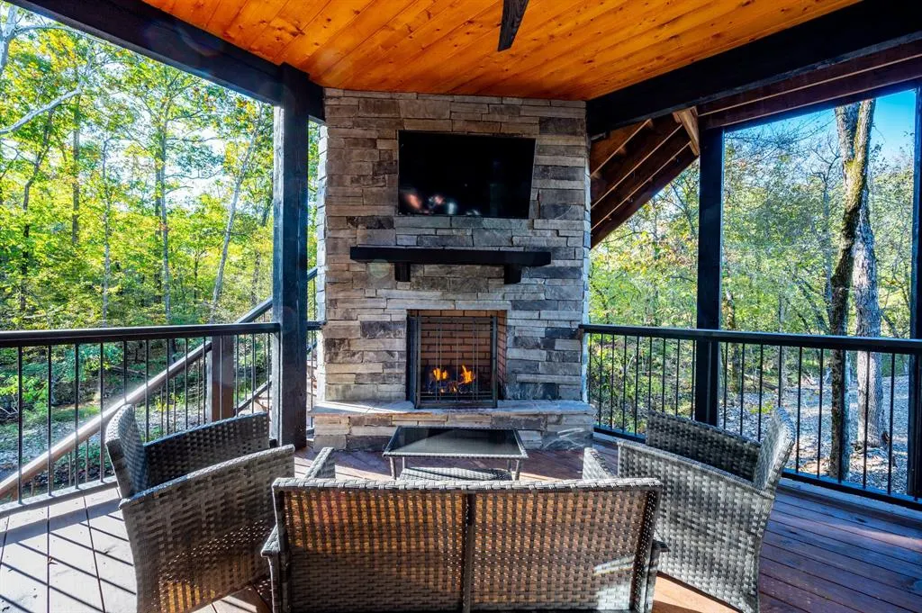 Photo 33 — 875 N Lukfata Trail Road, Broken Bow, OK 74728