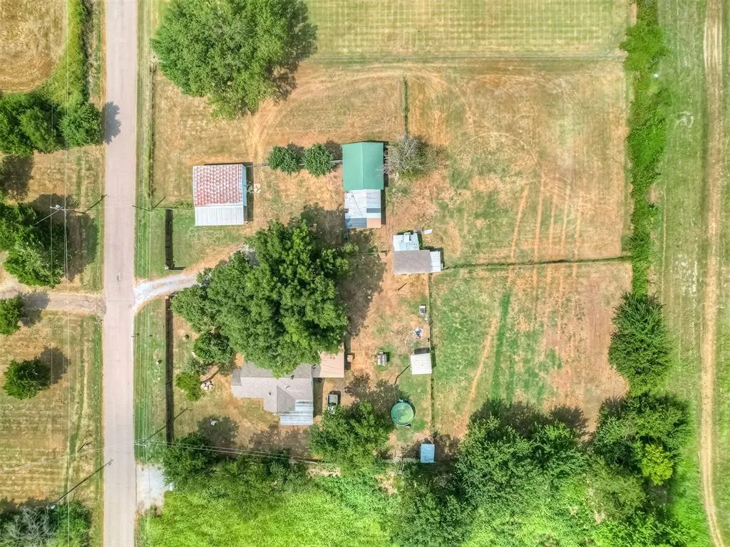 Photo 33 — 15809 S Rock Creek Road, Shawnee, OK 74801