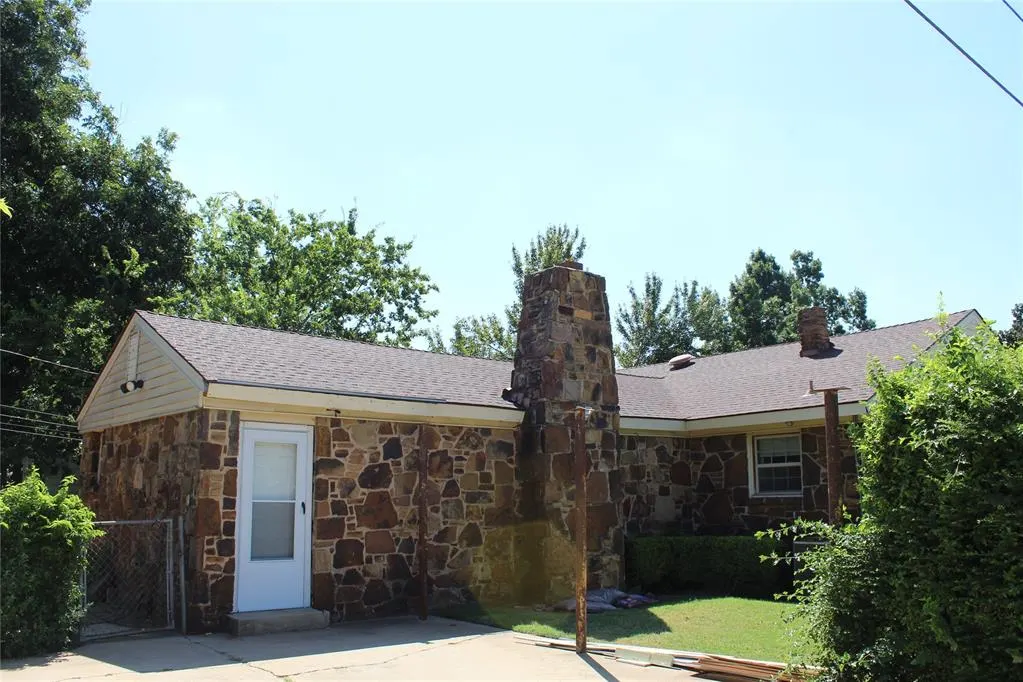 Photo 2 — 3247 NW 47th Street, Oklahoma City, OK 73112