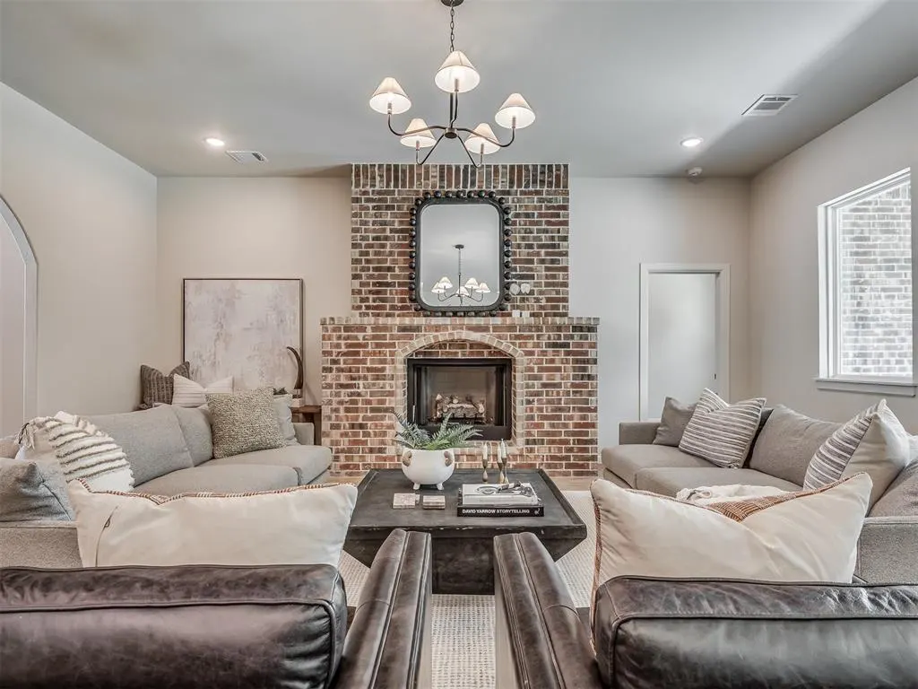 Photo 9 — 8126 Goldfinch Drive, Guthrie, OK 73044