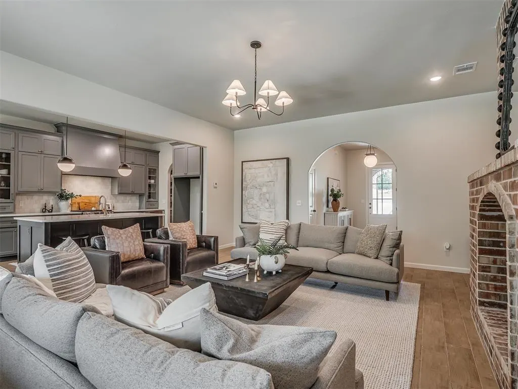 Photo 11 — 8126 Goldfinch Drive, Guthrie, OK 73044