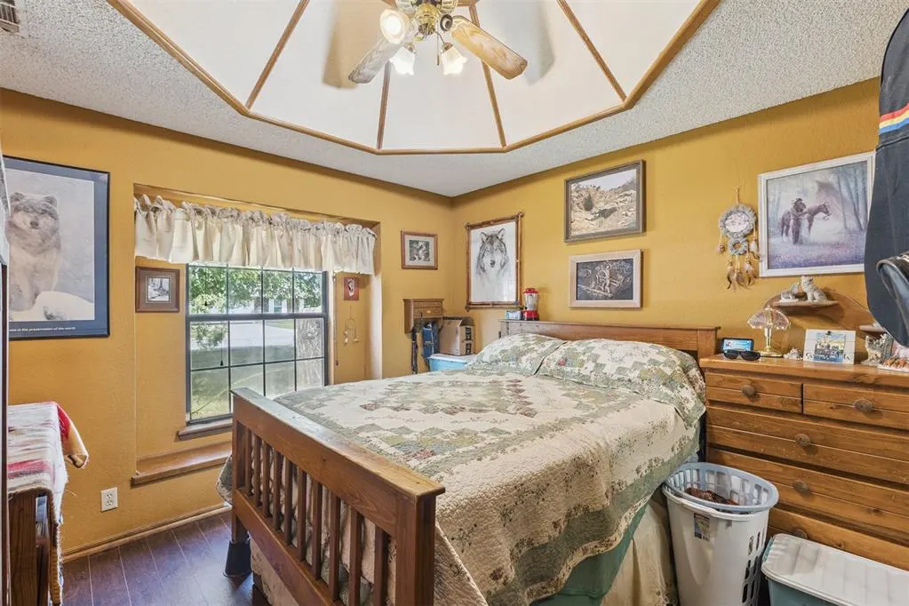 Photo 13 — 1204 SW 100th Street, Oklahoma City, OK 73139
