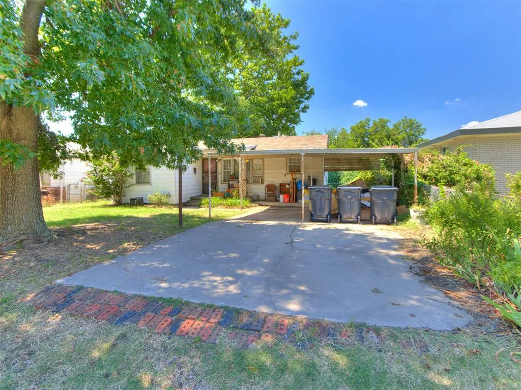 Photo 2 — 3707 N Beaver Avenue, Bethany, OK 73008