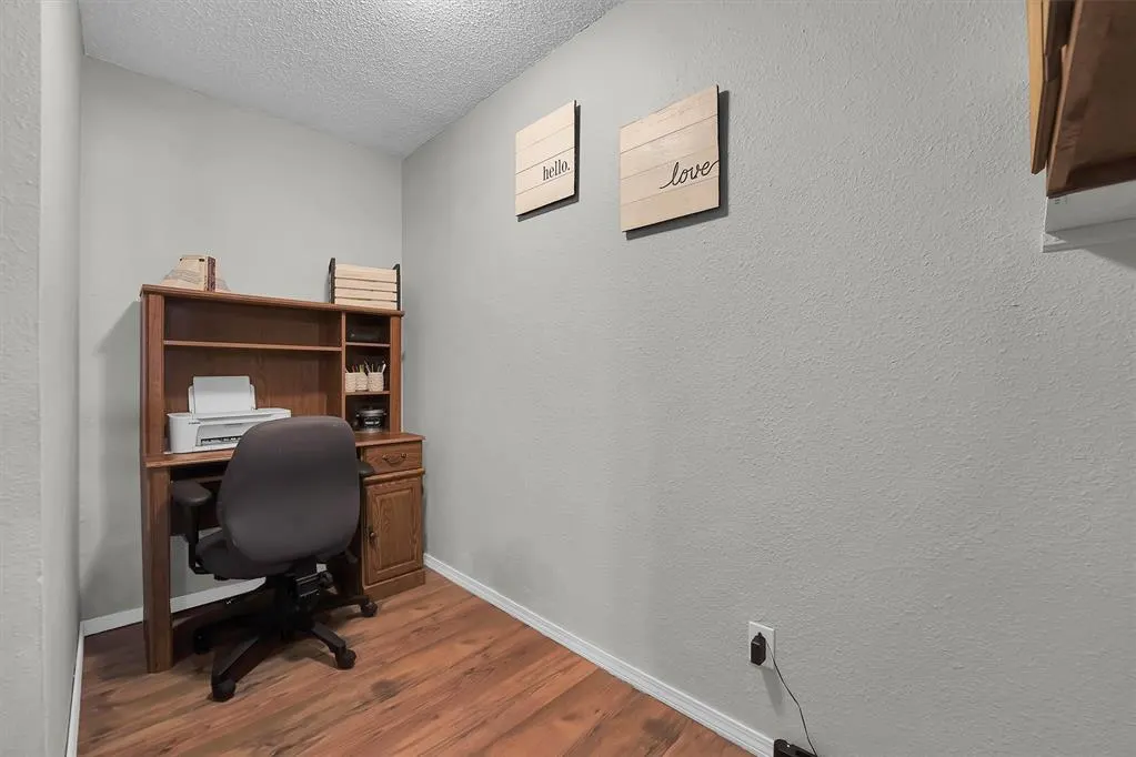 Photo 16 — 310 Ellis Lane, Elk City, OK 73644