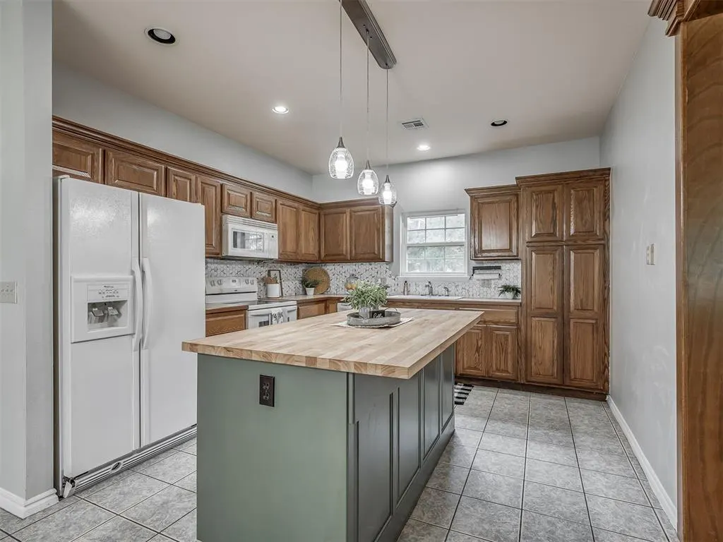 Photo 13 — 7601 E Britton Road, Oklahoma City, OK 73151