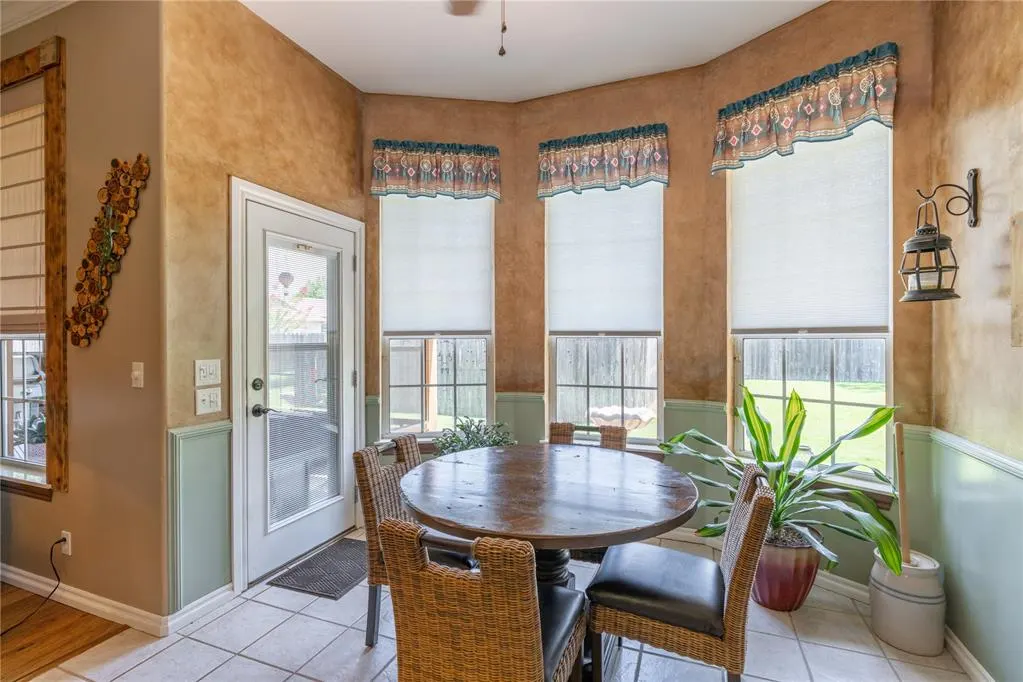 Photo 8 — 9408 Southlake Drive, Oklahoma City, OK 73159