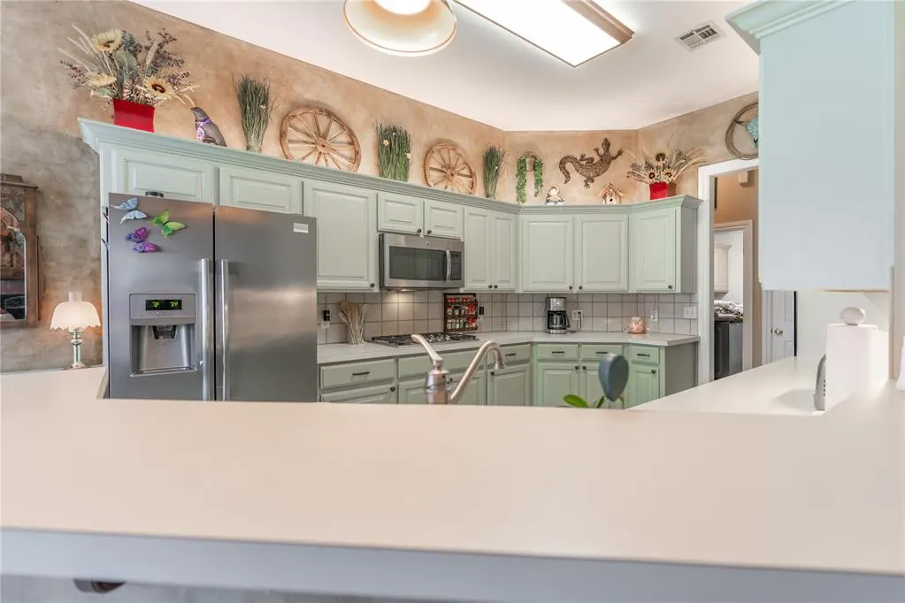 Photo 10 — 9408 Southlake Drive, Oklahoma City, OK 73159