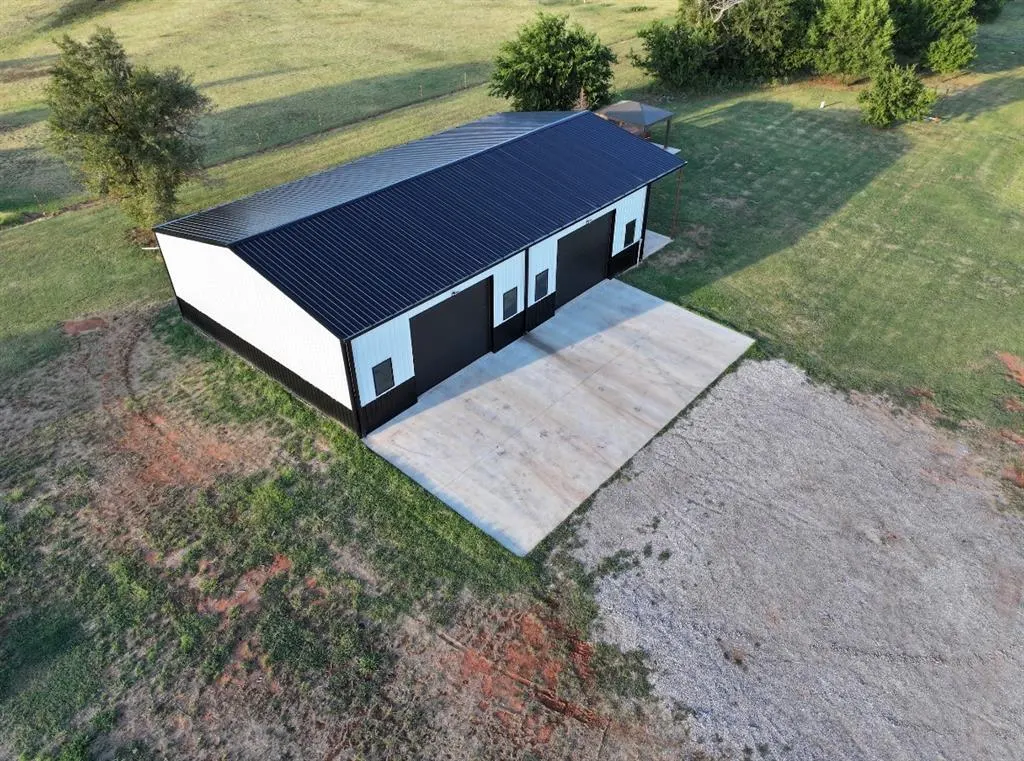 Photo 39 — 1945 County Street 2840, Amber, OK 73004