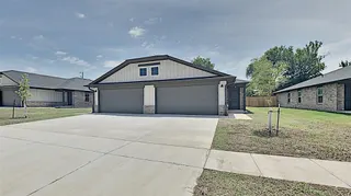 Sold home at 1306 NW 111 Street