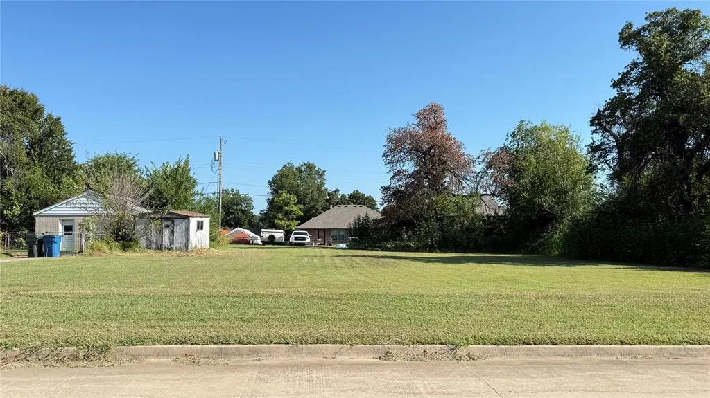 Front exterior — 10359 Le Jean Drive, Midwest City, OK 73130