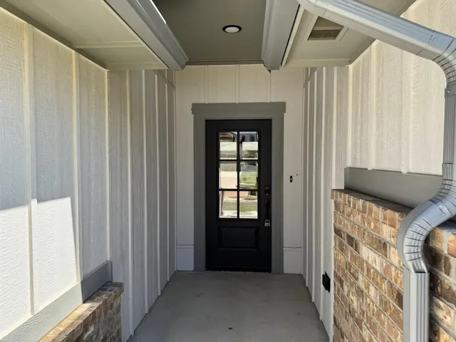 Photo 5 — 628 Honey Springs Lane, Shawnee, OK 74804