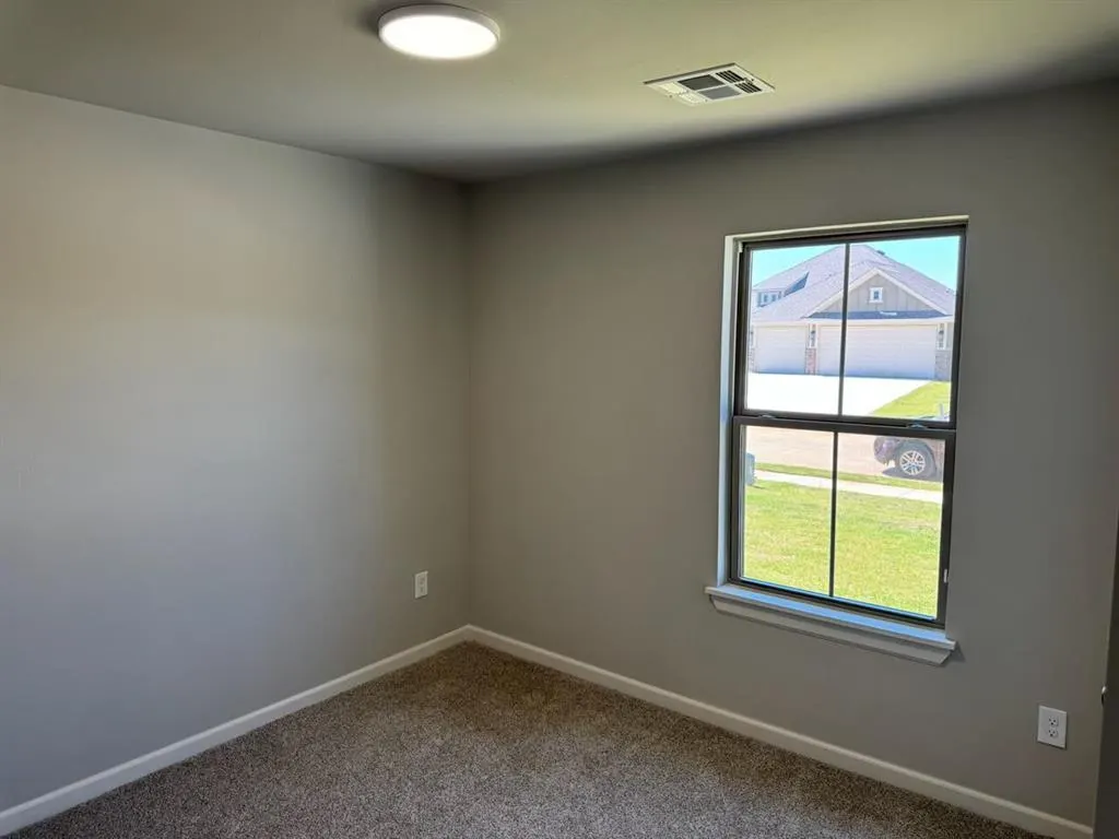 Photo 16 — 628 Honey Springs Lane, Shawnee, OK 74804