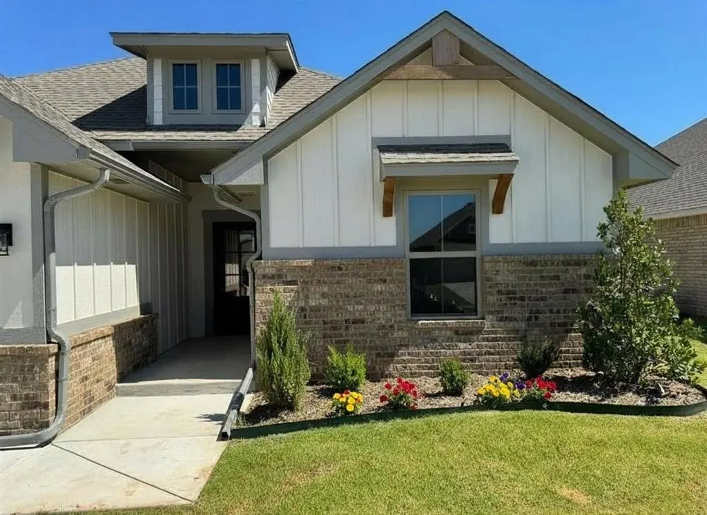 Photo 4 — 628 Honey Springs Lane, Shawnee, OK 74804