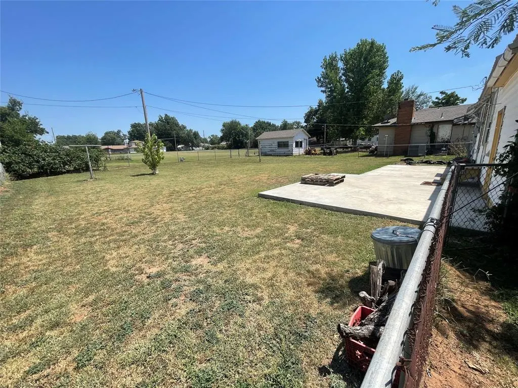Photo 8 — 1009 W Sunset Dr Drive, Anadarko, OK 73005
