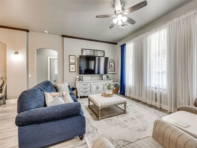 Photo 6 — 19575 Pioneer Way, Cashion, OK 73016