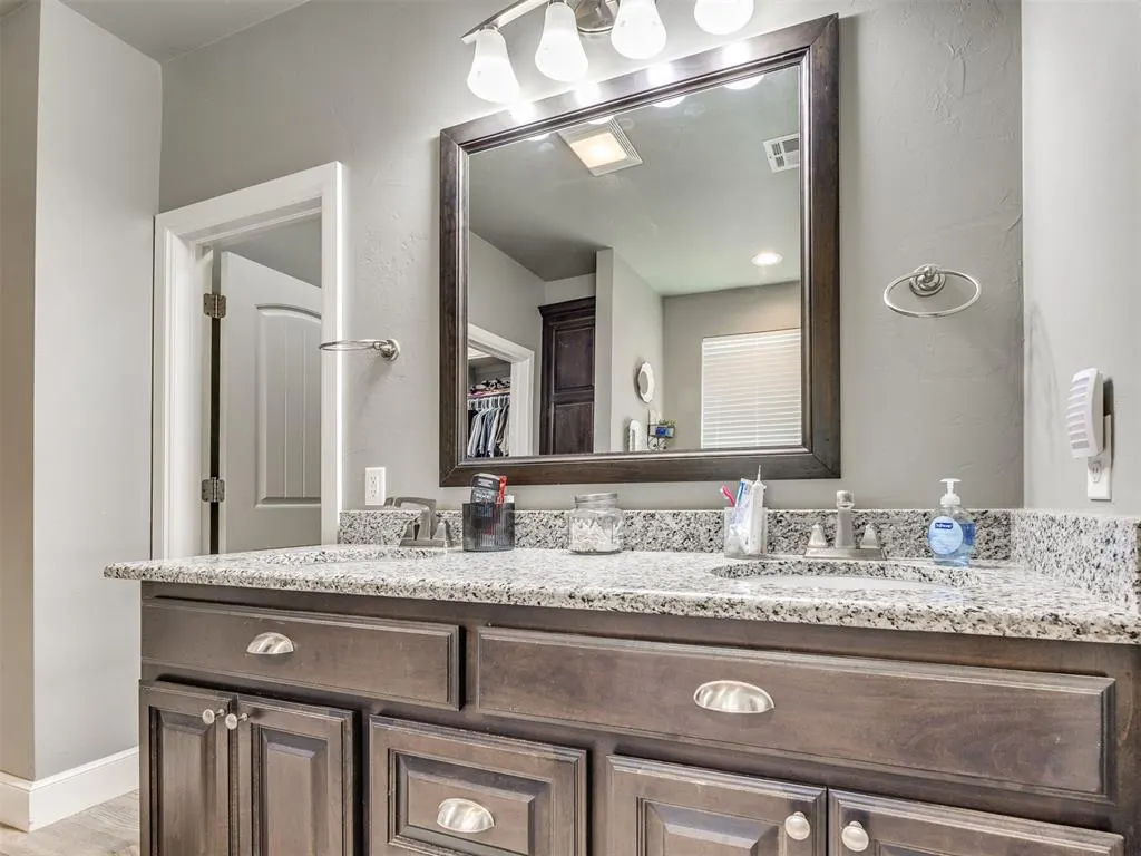 Photo 19 — 19575 Pioneer Way, Cashion, OK 73016