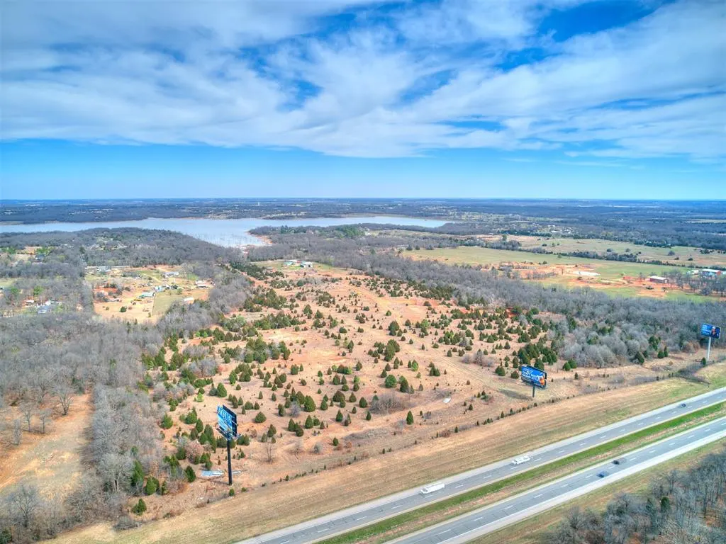 Photo 2 — SE 74th Street, McLoud, OK 74851