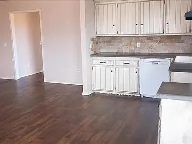 Photo 4 — 3700 Windscape Avenue, Oklahoma City, OK 73179
