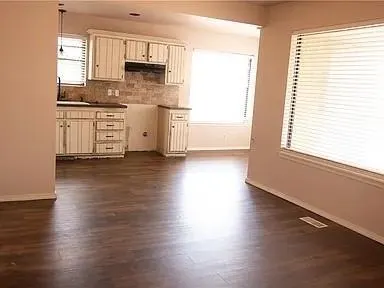Photo 5 — 3700 Windscape Avenue, Oklahoma City, OK 73179
