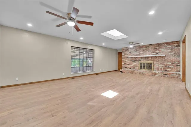 Photo 7 — 605 N COLLEGE Street, Cordell, OK 73632