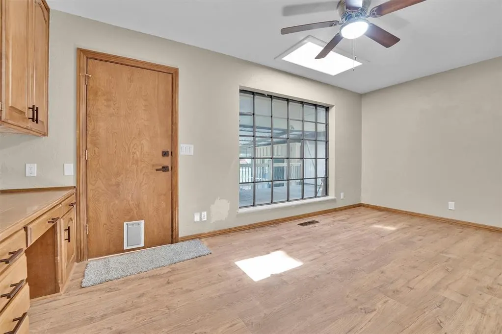 Photo 42 — 605 N COLLEGE Street, Cordell, OK 73632
