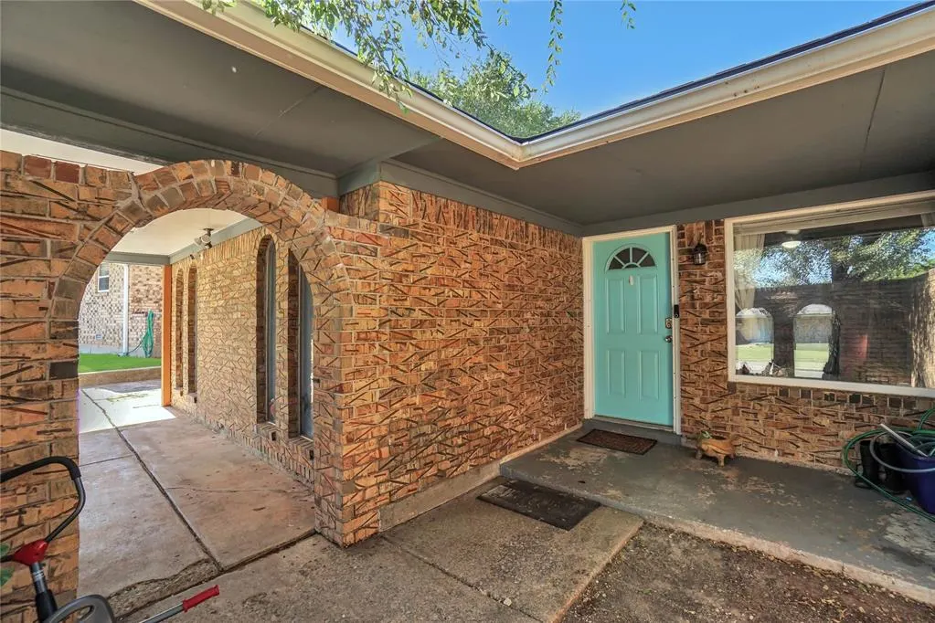 Photo 3 — 325 NW 63rd Street, Lawton, OK 73505