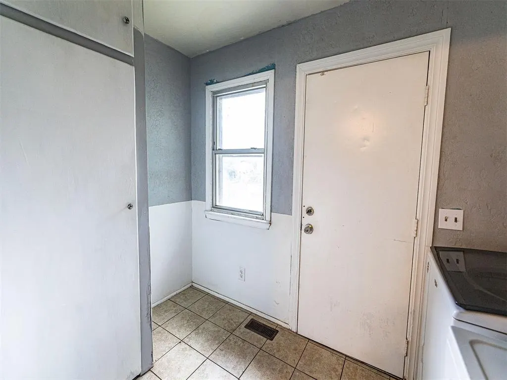 Photo 12 — 2816 NE 17th Street, Oklahoma City, OK 73111