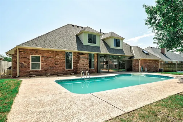 Photo 3 — 12217 Lorien Way, Oklahoma City, OK 73170