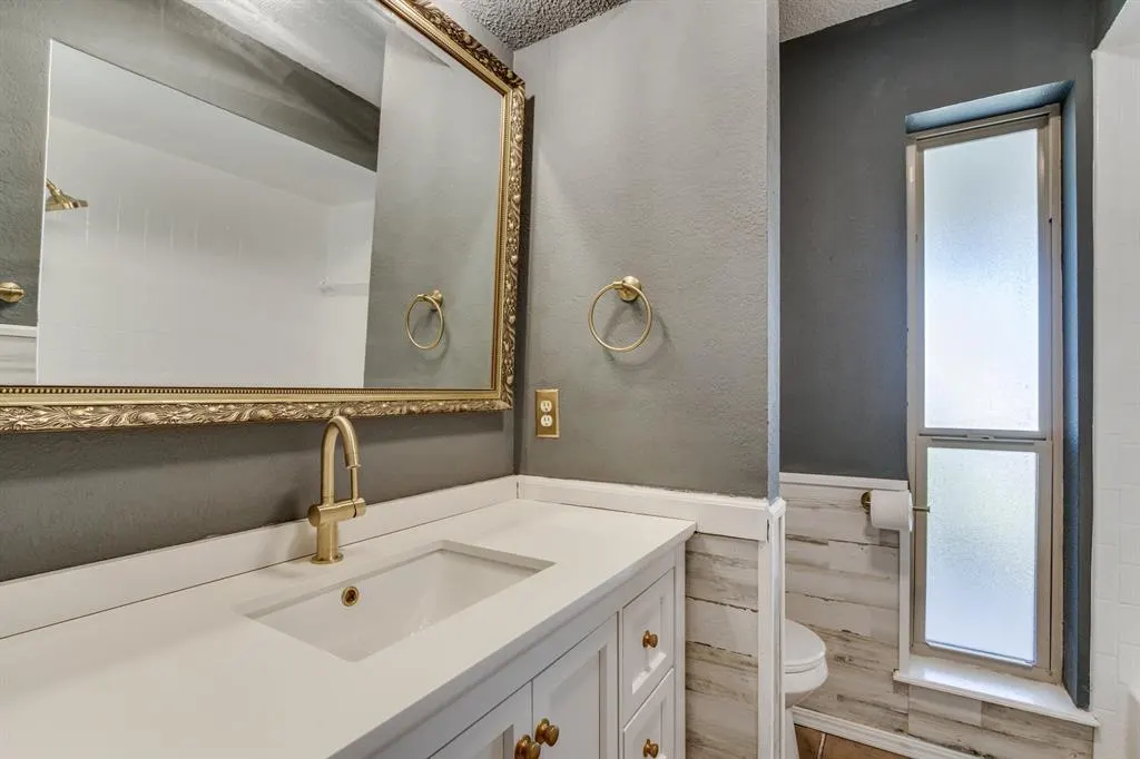 Photo 7 — 2200 Lazy Brook Trail, Edmond, OK 73013