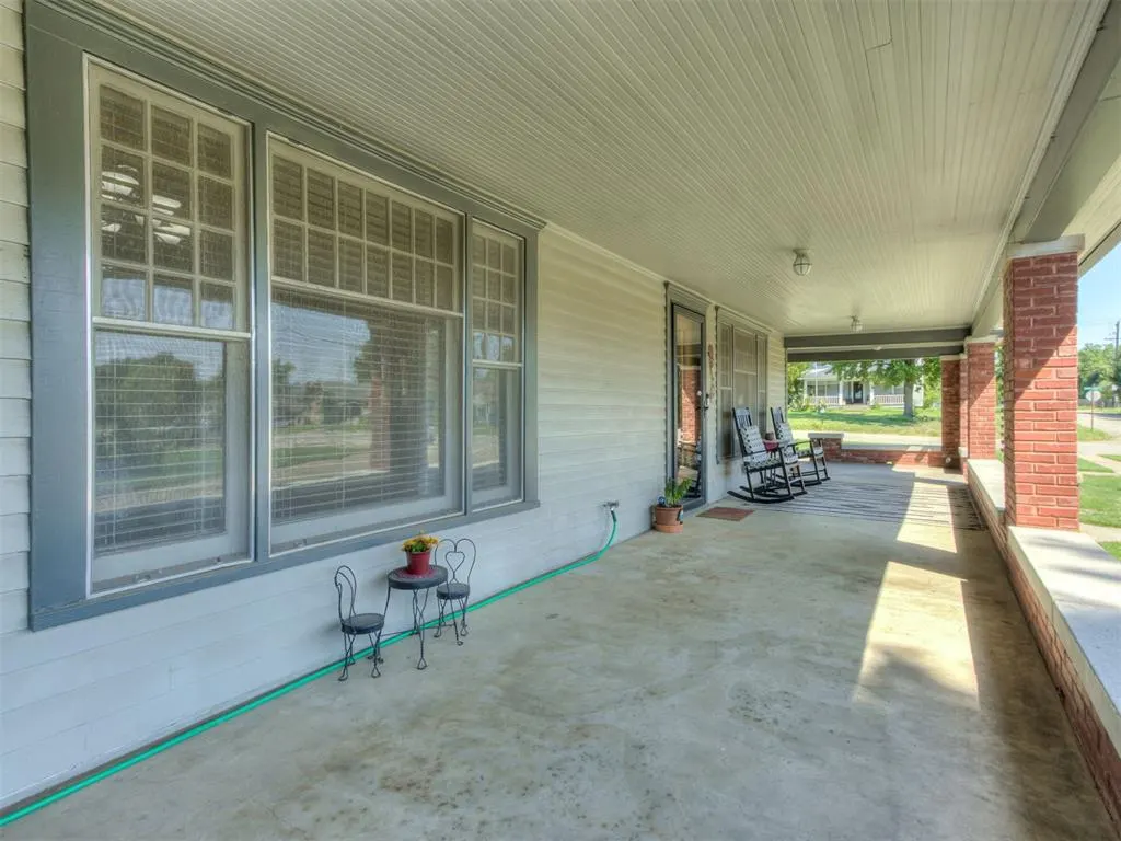 Photo 5 — 525 E Broadway Street, Cushing, OK 74023