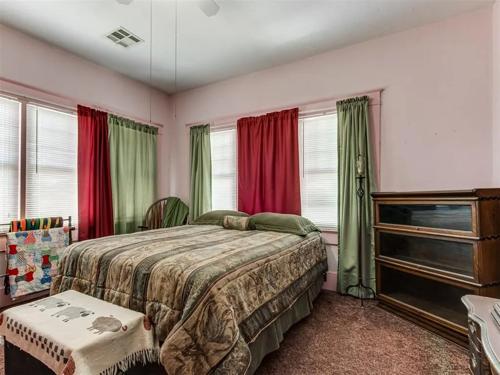 Photo 25 — 525 E Broadway Street, Cushing, OK 74023