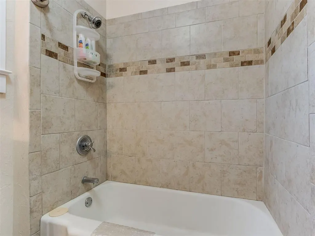 Photo 29 — 525 E Broadway Street, Cushing, OK 74023