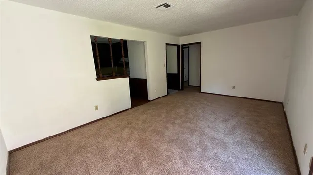 Photo 2 — 1618 Briarcliff Court, Norman, OK 73071