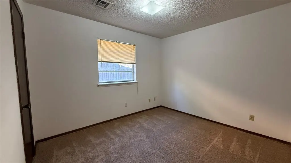 Photo 7 — 1618 Briarcliff Court, Norman, OK 73071