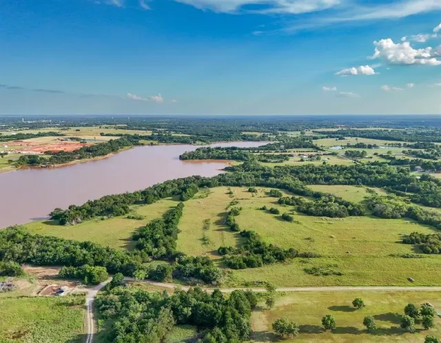Photo 8 — 18709 Sharon Road, Shawnee, OK 74801