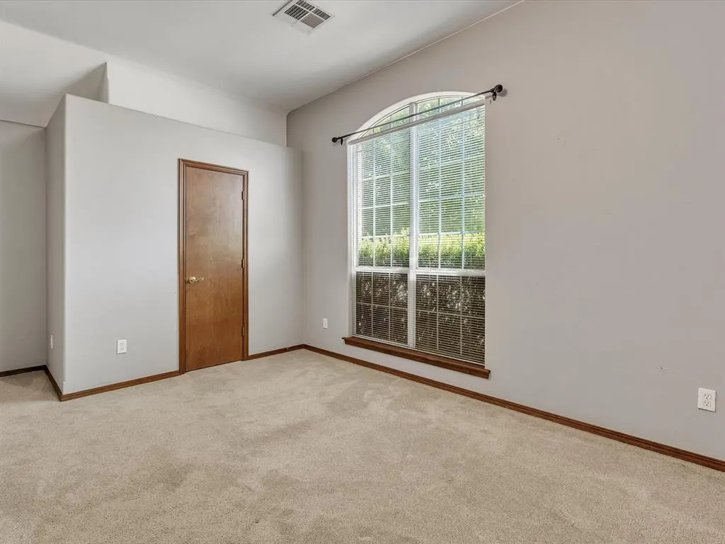 Photo 13 — 2525 Renwick Avenue, Oklahoma City, OK 73128