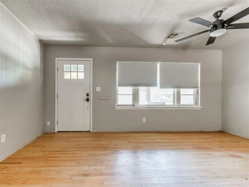 Photo 4 — 1527 Camden Way, Norman, OK 73069