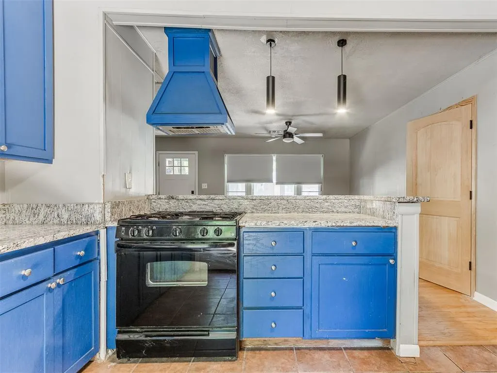Photo 14 — 1527 Camden Way, Norman, OK 73069