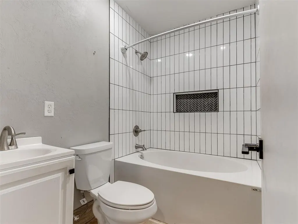 Photo 21 — 1527 Camden Way, Norman, OK 73069
