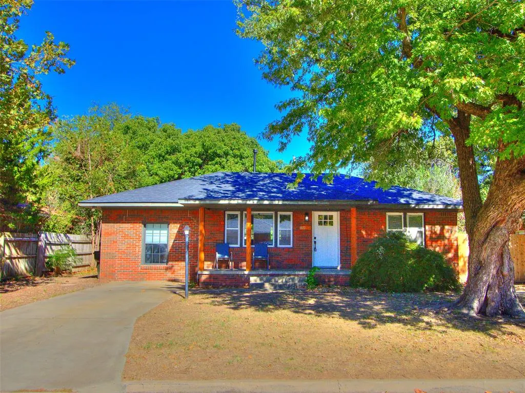 Photo 2 — 1527 Camden Way, Norman, OK 73069