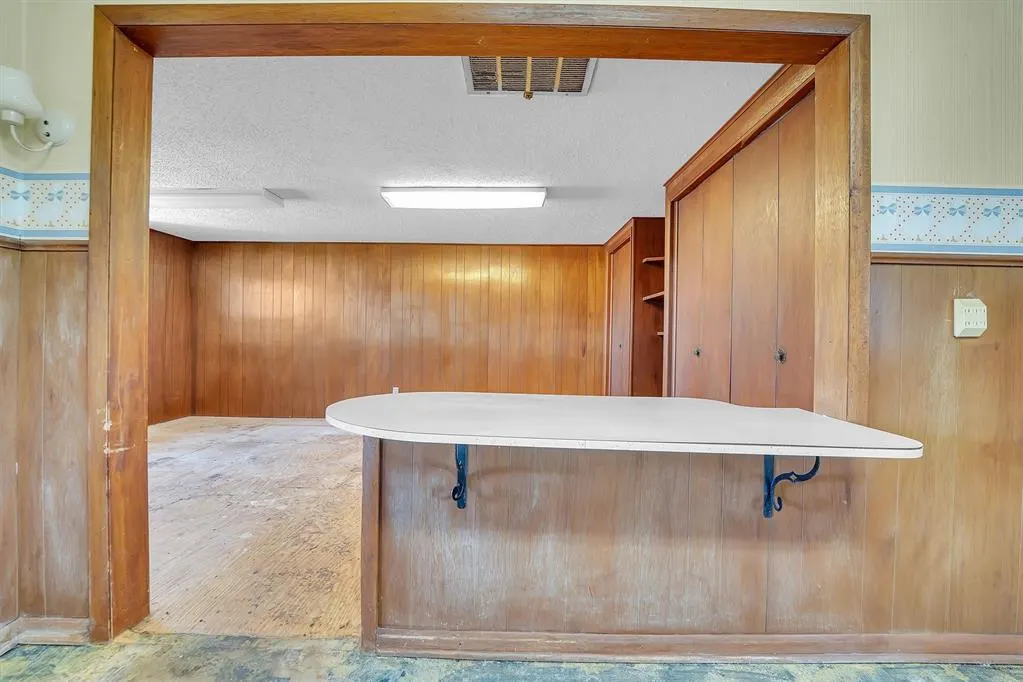 Photo 11 — 119 N Linwood Street, Cordell, OK 73632