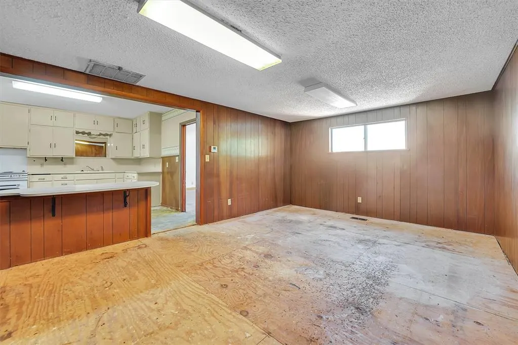 Photo 14 — 119 N Linwood Street, Cordell, OK 73632