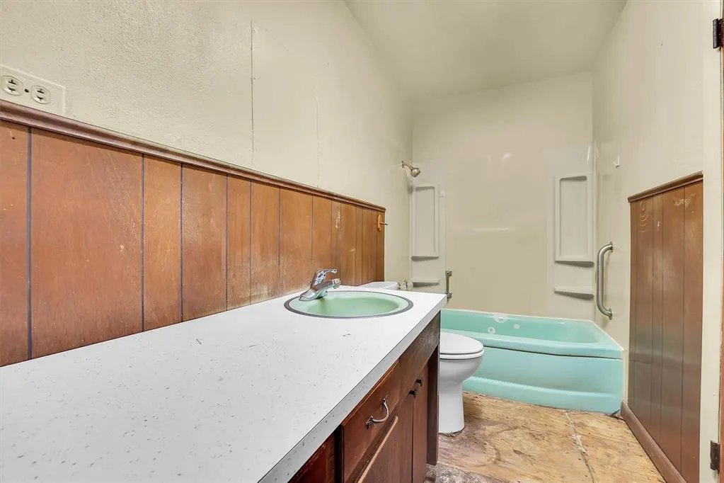 Photo 19 — 119 N Linwood Street, Cordell, OK 73632