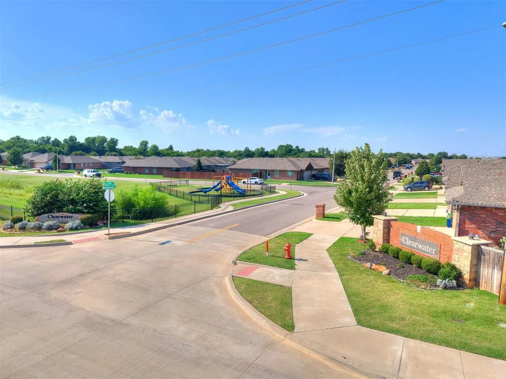 Photo 2 — 5707 Sanabel Court, Oklahoma City, OK 73179