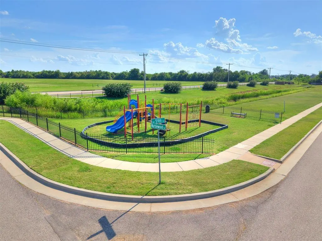 Photo 3 — 5707 Sanabel Court, Oklahoma City, OK 73179