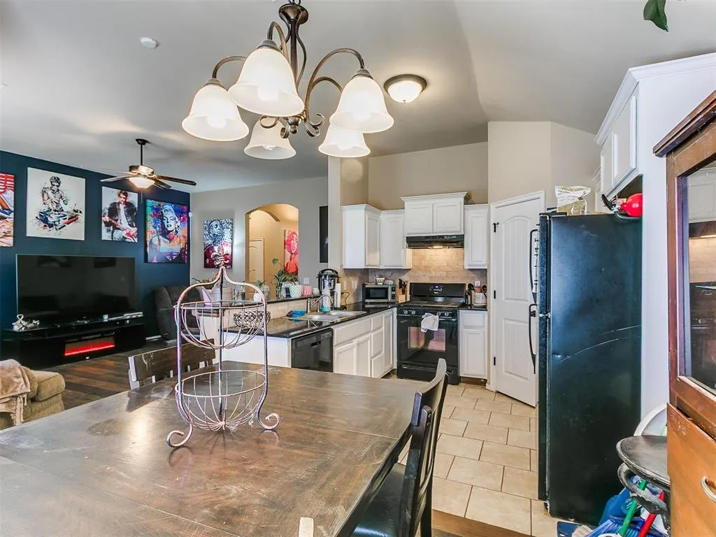 Photo 21 — 5707 Sanabel Court, Oklahoma City, OK 73179